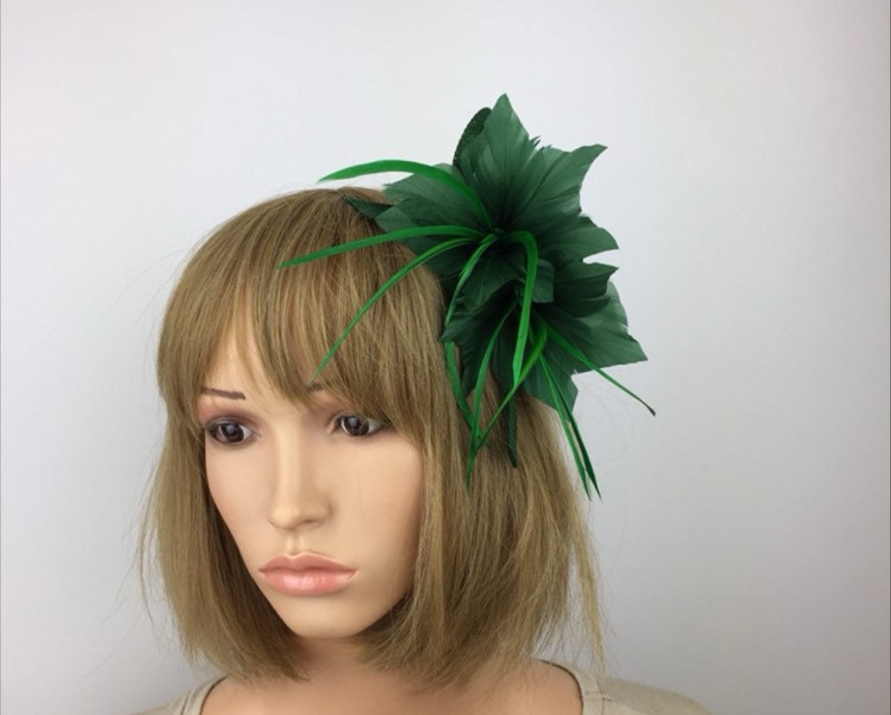 Elegant Green Feather Fascinator - Image 2