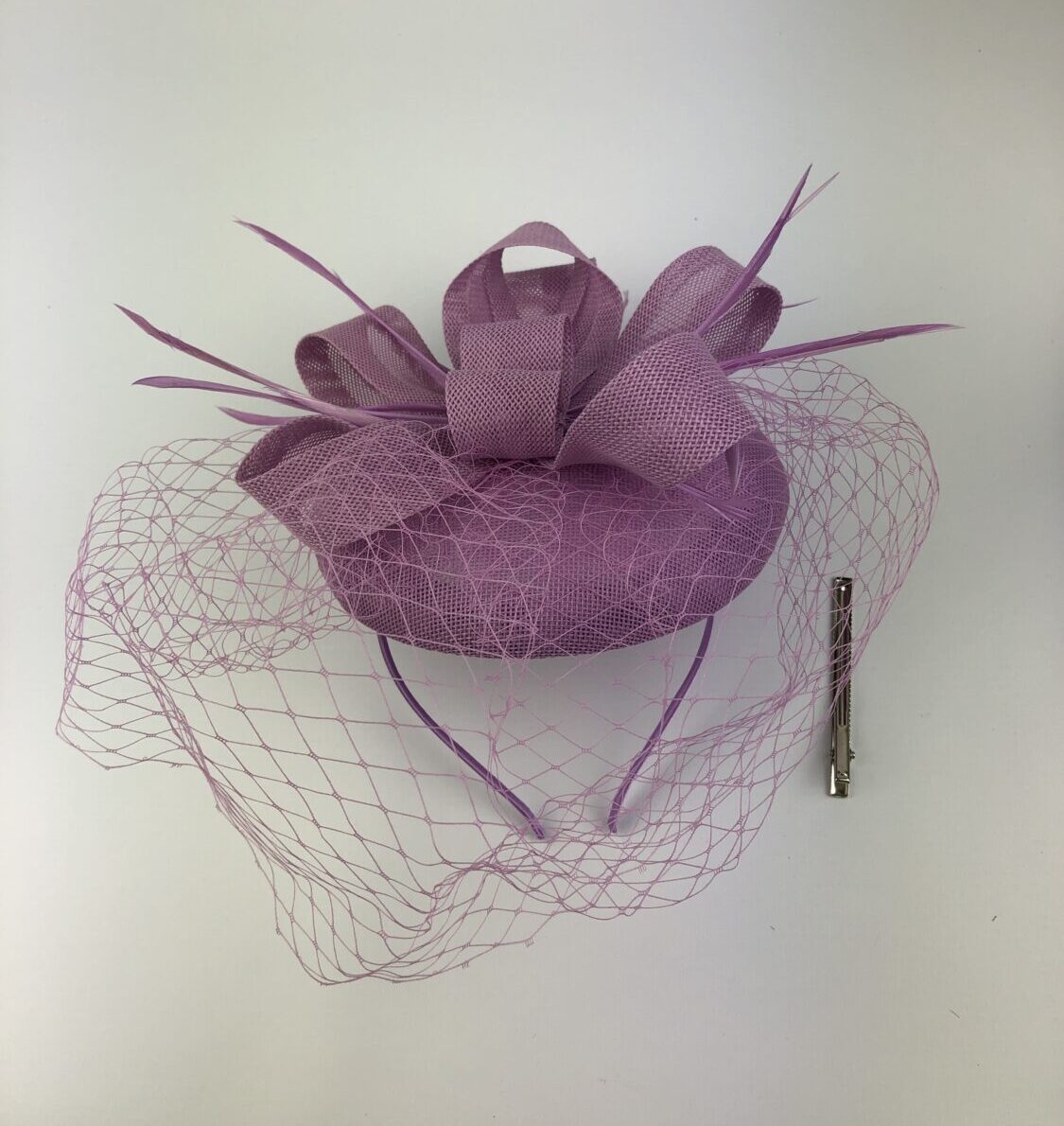 Lilac Fascinator with Veil & Biot Feathers - Image 7