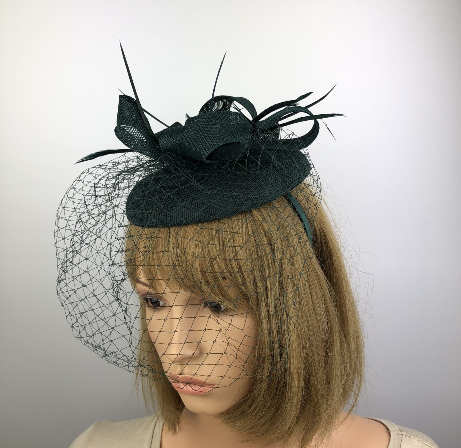 Dark Green Pillbox Fascinator with Bow, Biot Feathers & Veil - Image 5