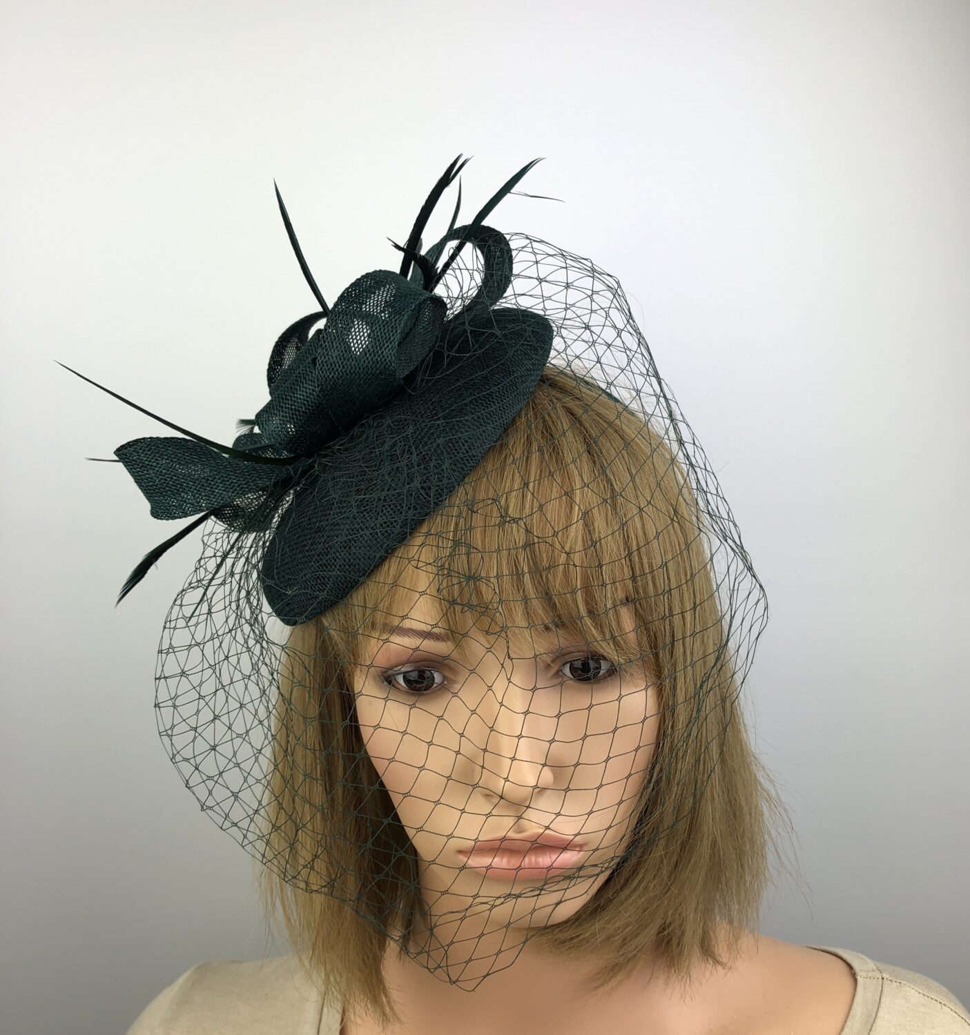 Dark Green Pillbox Fascinator with Bow, Biot Feathers & Veil - Image 2